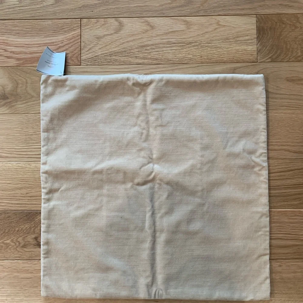 NWT Pottery Barn pillow sham